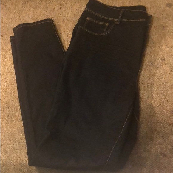 Jeans - Picture 1 of 1